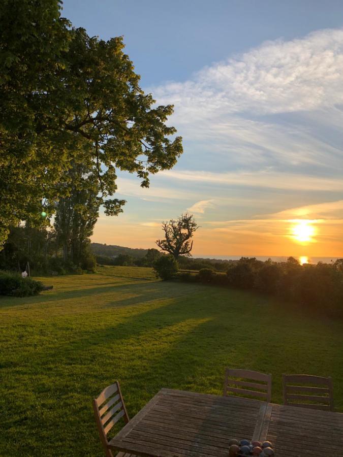 Les Champs Rabats Bed & Breakfast Villers-sur-Mer Bagian luar foto